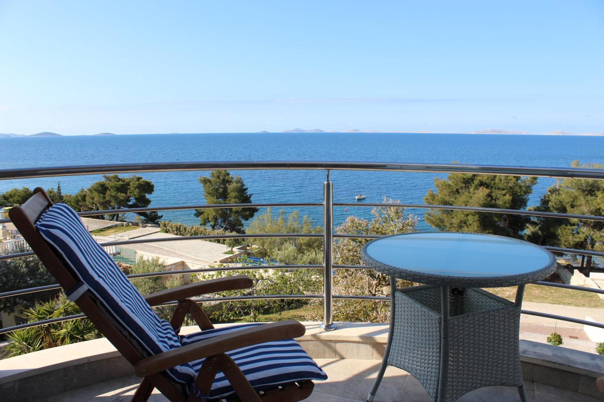 Amazing Villa Galeb In Murter Rom bilde